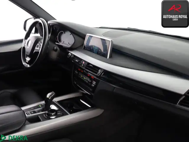 BMW X5 view 10
