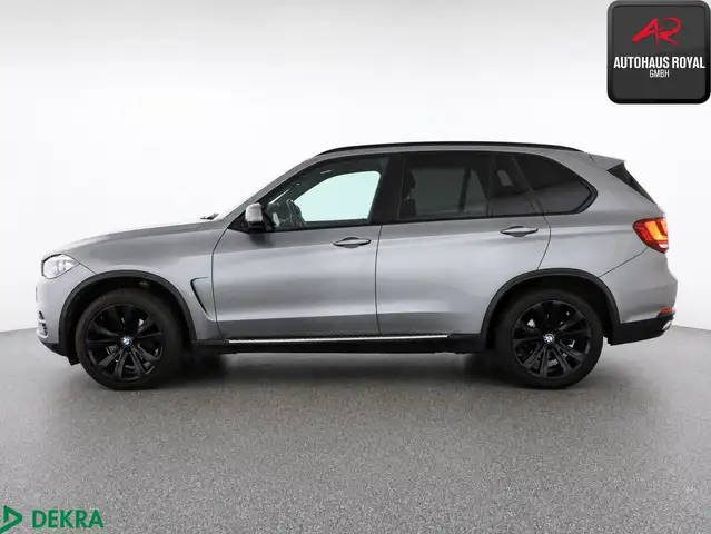 BMW X5 view 2