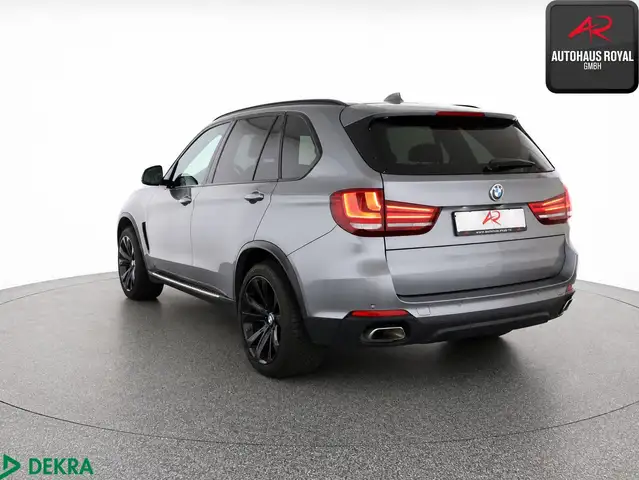 BMW X5 view 3