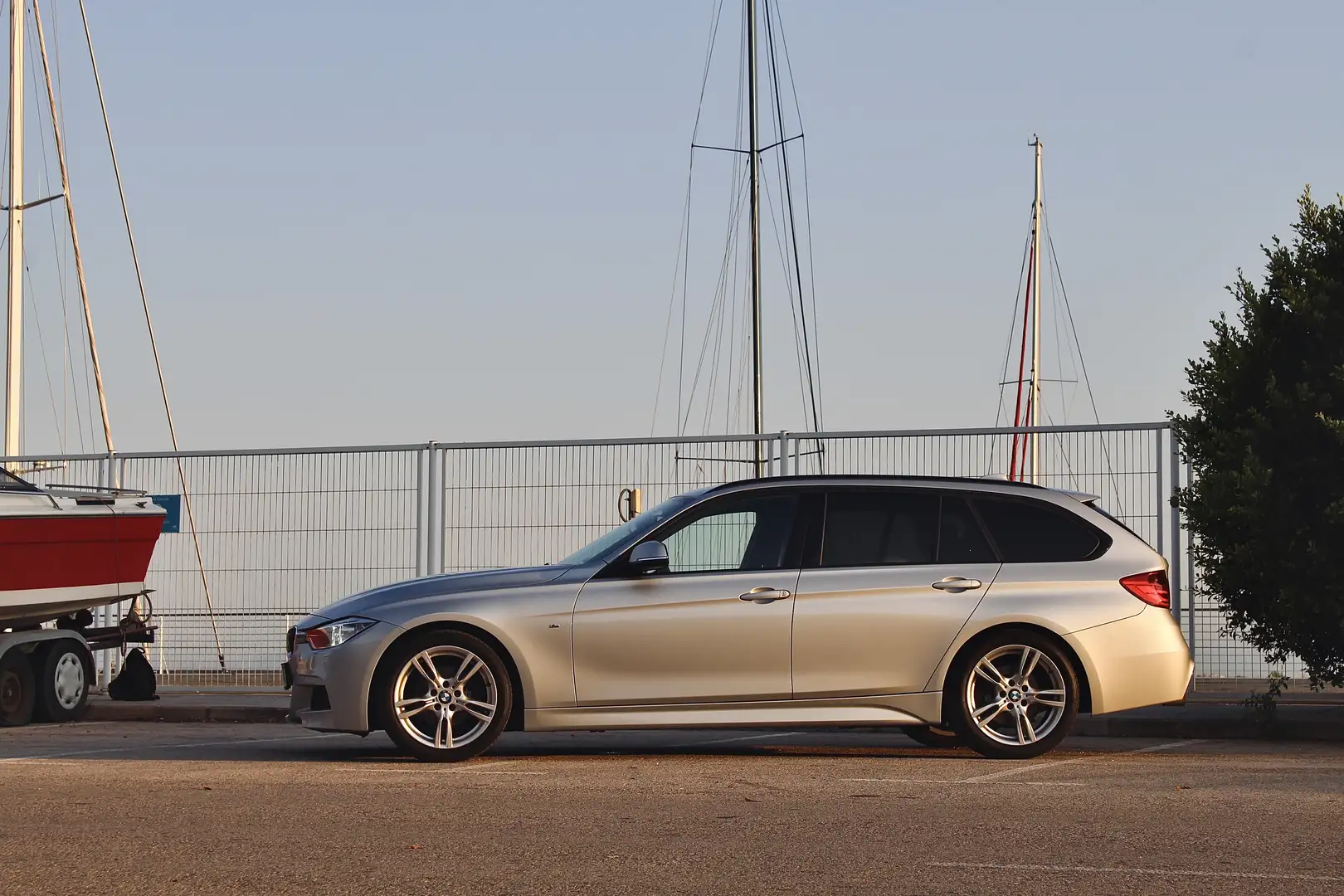 BMW 316 316i Touring Sport - 1