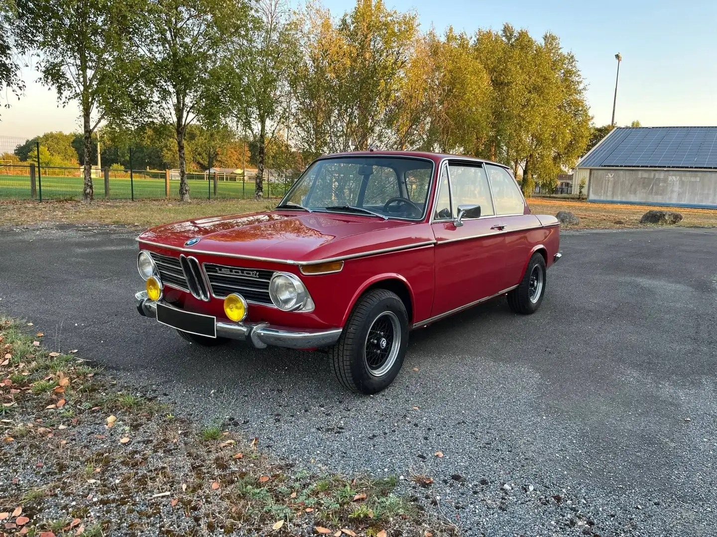 BMW 2002 1600-2 Rot - 1