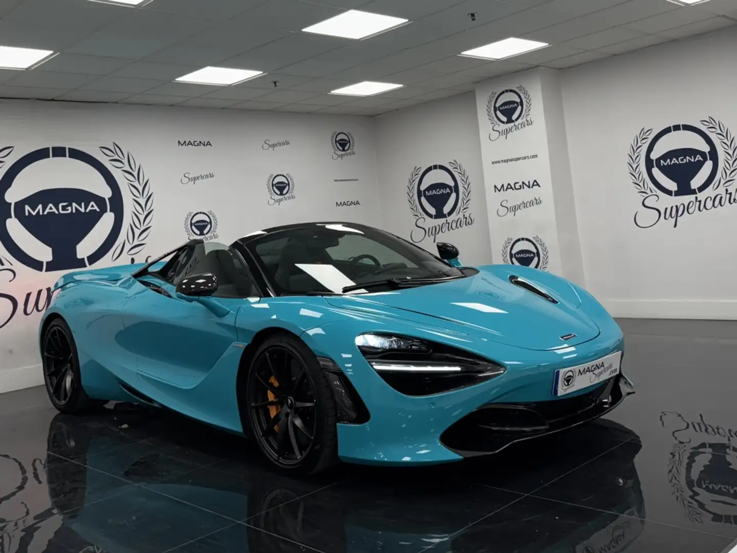 McLaren 720S Spider Bleu - 1