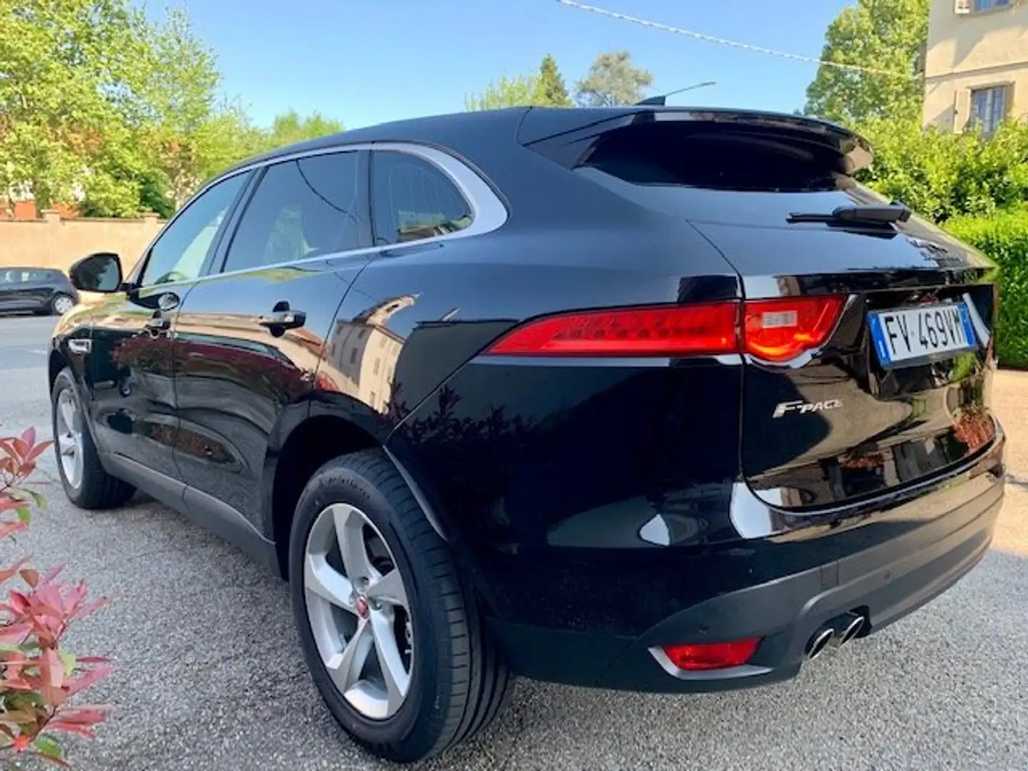 Jaguar F-Pace 2.0d 4WD 180cv PRESTIGE STRAFULL Negro - 2