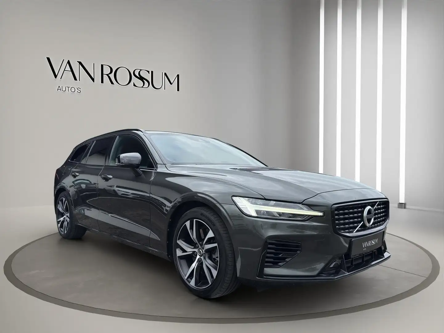 Volvo V60 T6 Recharge 4x4 Geartronic Inscription | PHEV | Le Grijs - 1