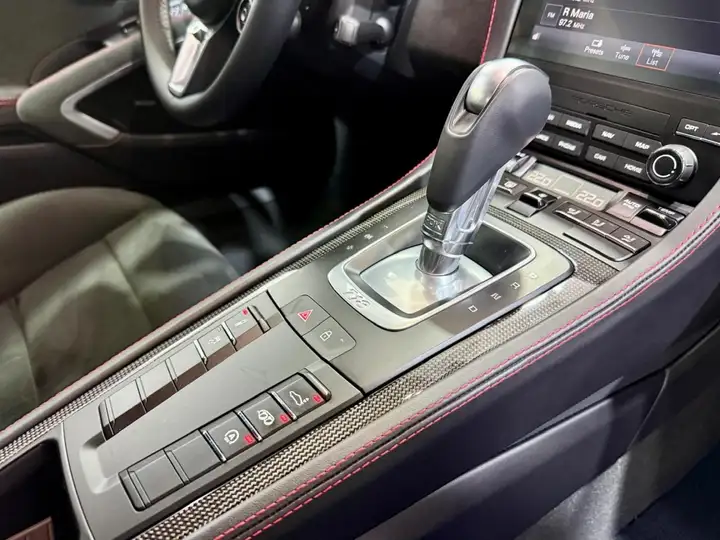 Porsche 718 Cayman GTS 4.0 2024, foto 27