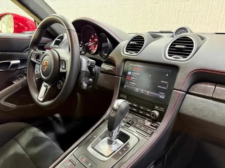 Porsche 718 Cayman GTS 4.0 2024, foto 14