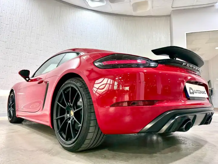 Porsche 718 Cayman GTS 4.0 2024, foto 6
