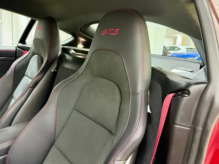 Porsche 718 Cayman GTS 4.0 2024, foto 25