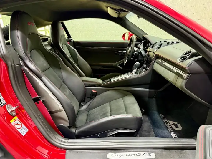 Porsche 718 Cayman GTS 4.0 2024, foto 12
