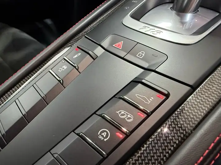 Porsche 718 Cayman GTS 4.0 2024, foto 30