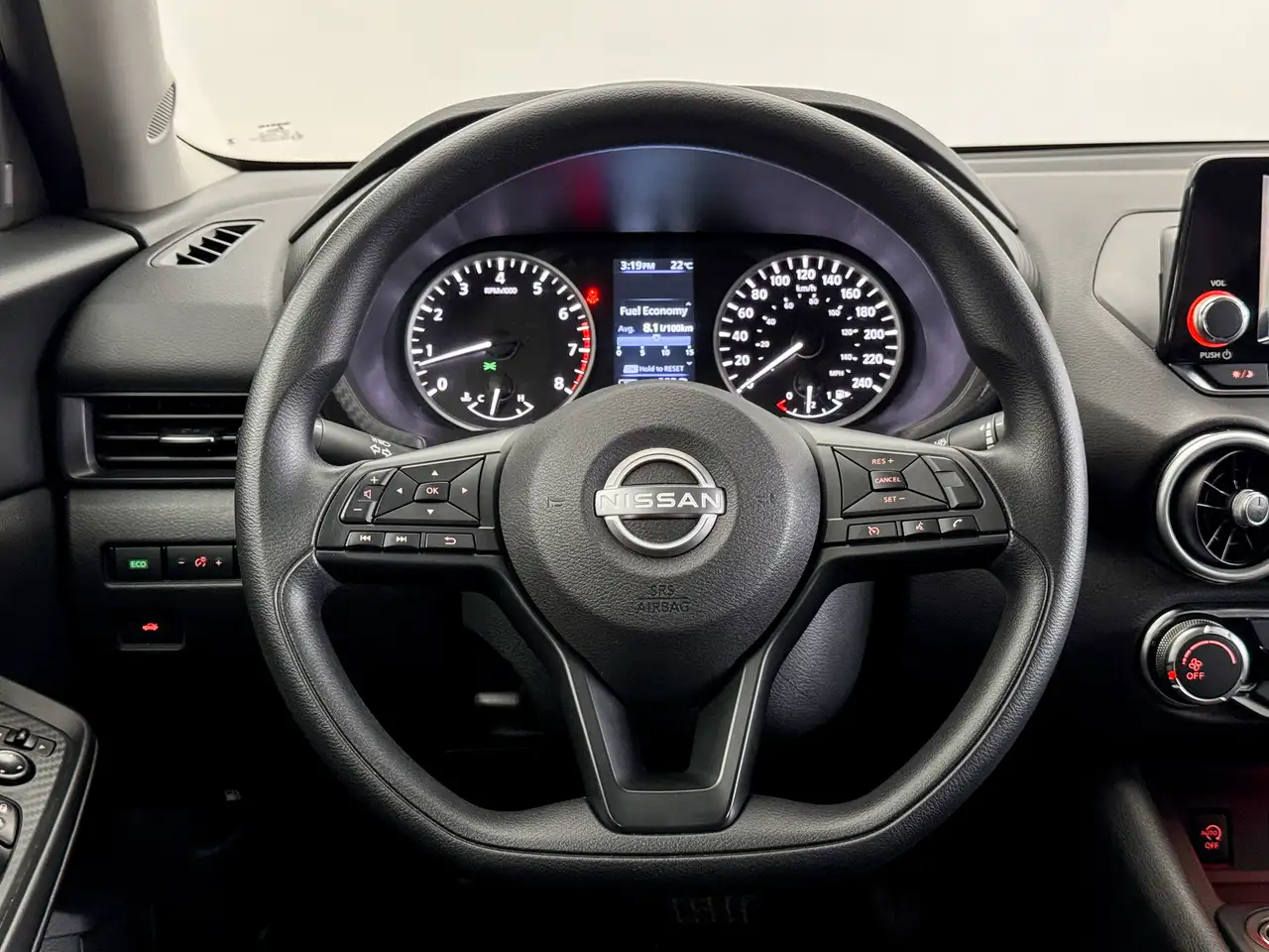 Nissan Sentra photo Nissan Sentra