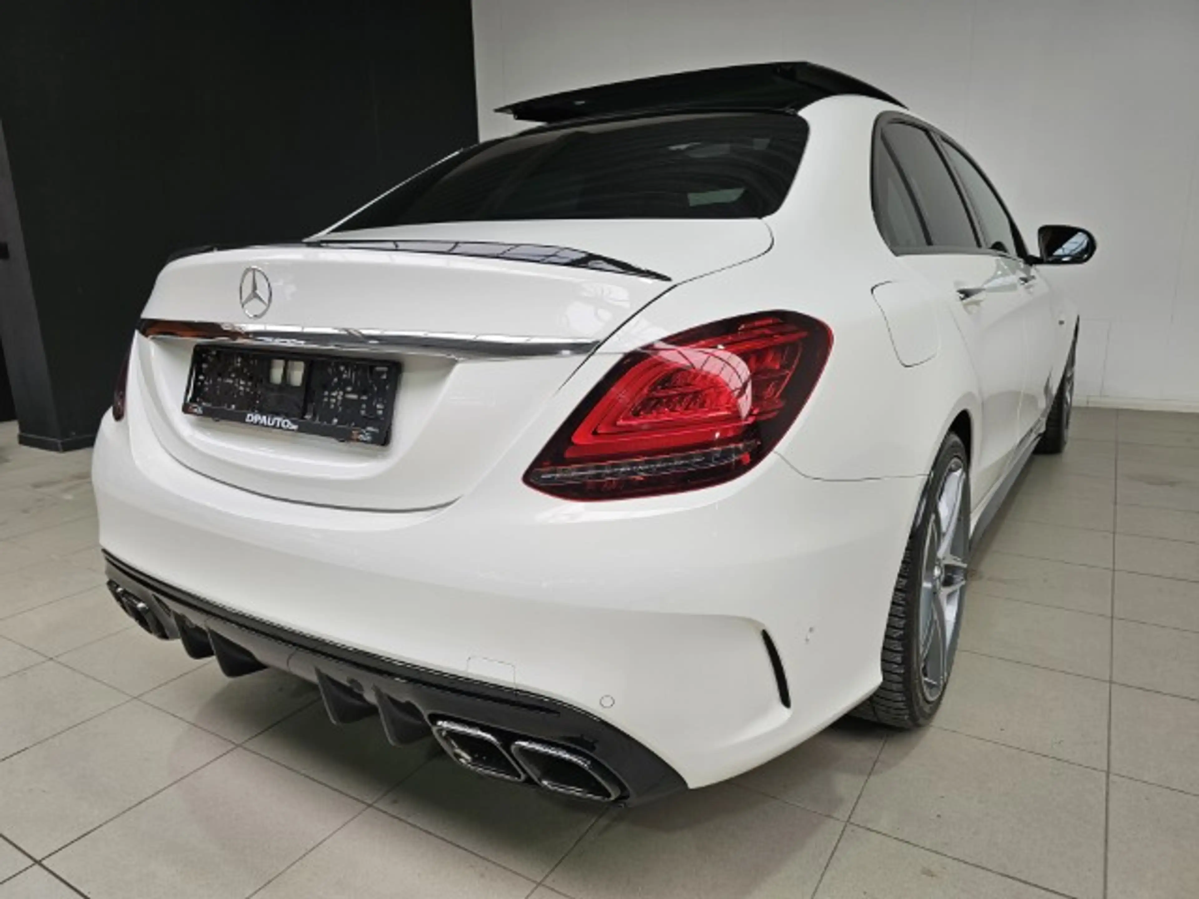 Mercedes-Benz C 63 AMG C 63 AMG — photo 10