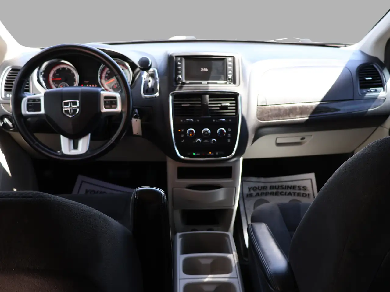 Dodge Grand Caravan снимка Dodge Grand Caravan