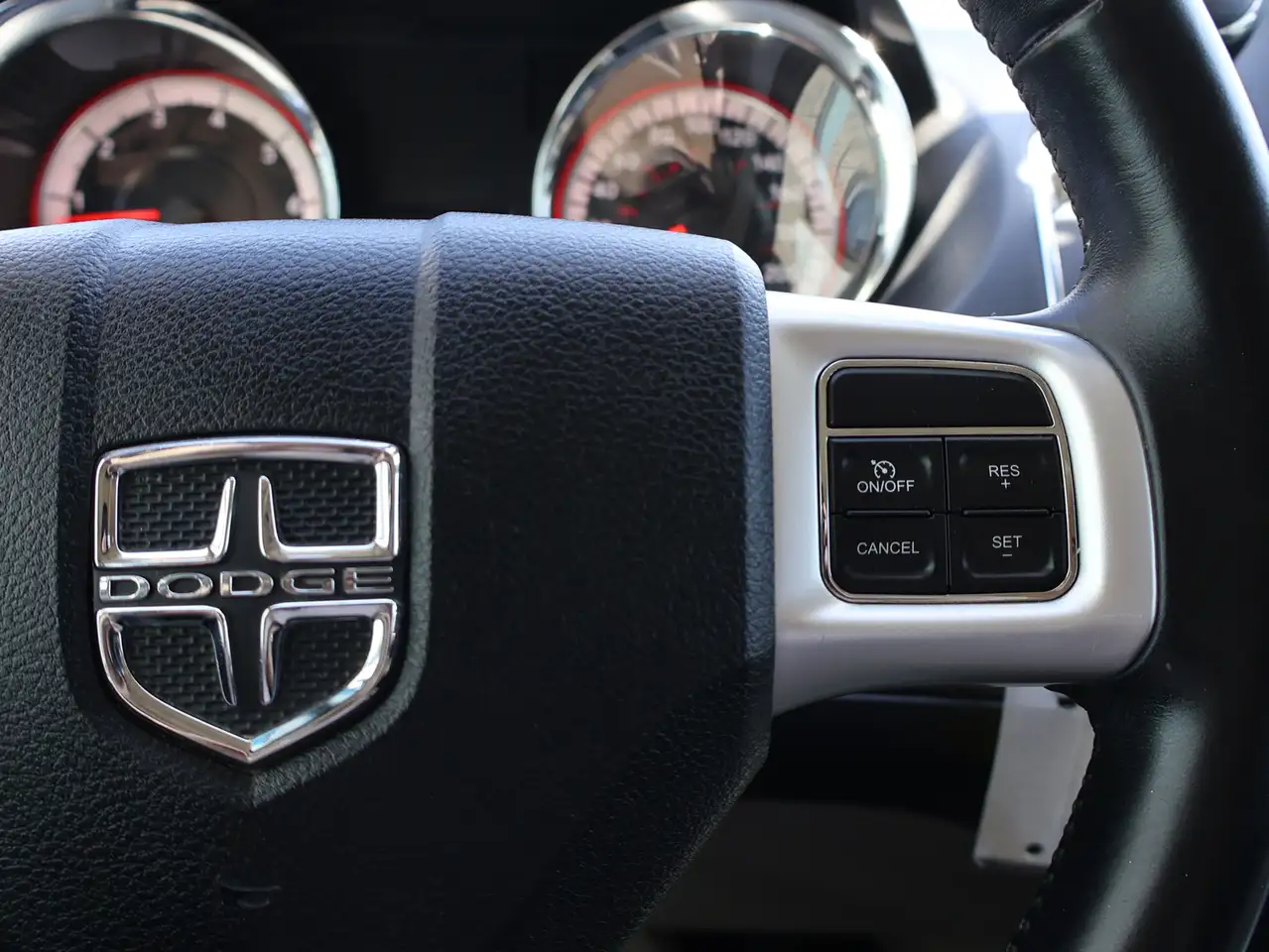 Dodge Grand Caravan снимка Dodge Grand Caravan