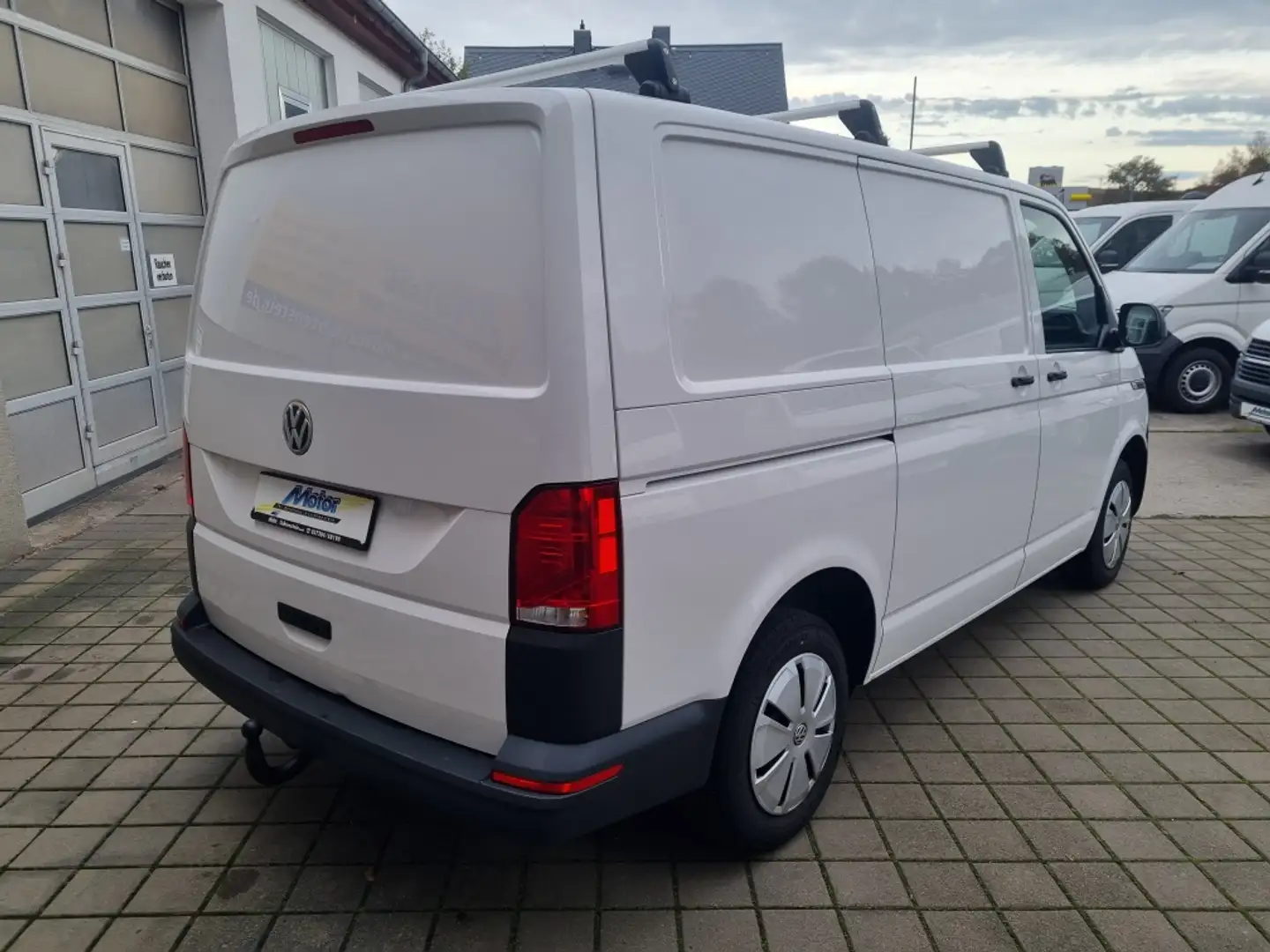 Volkswagen T6.1 Transporter Kasten kurzer Radstand Weiß - 2