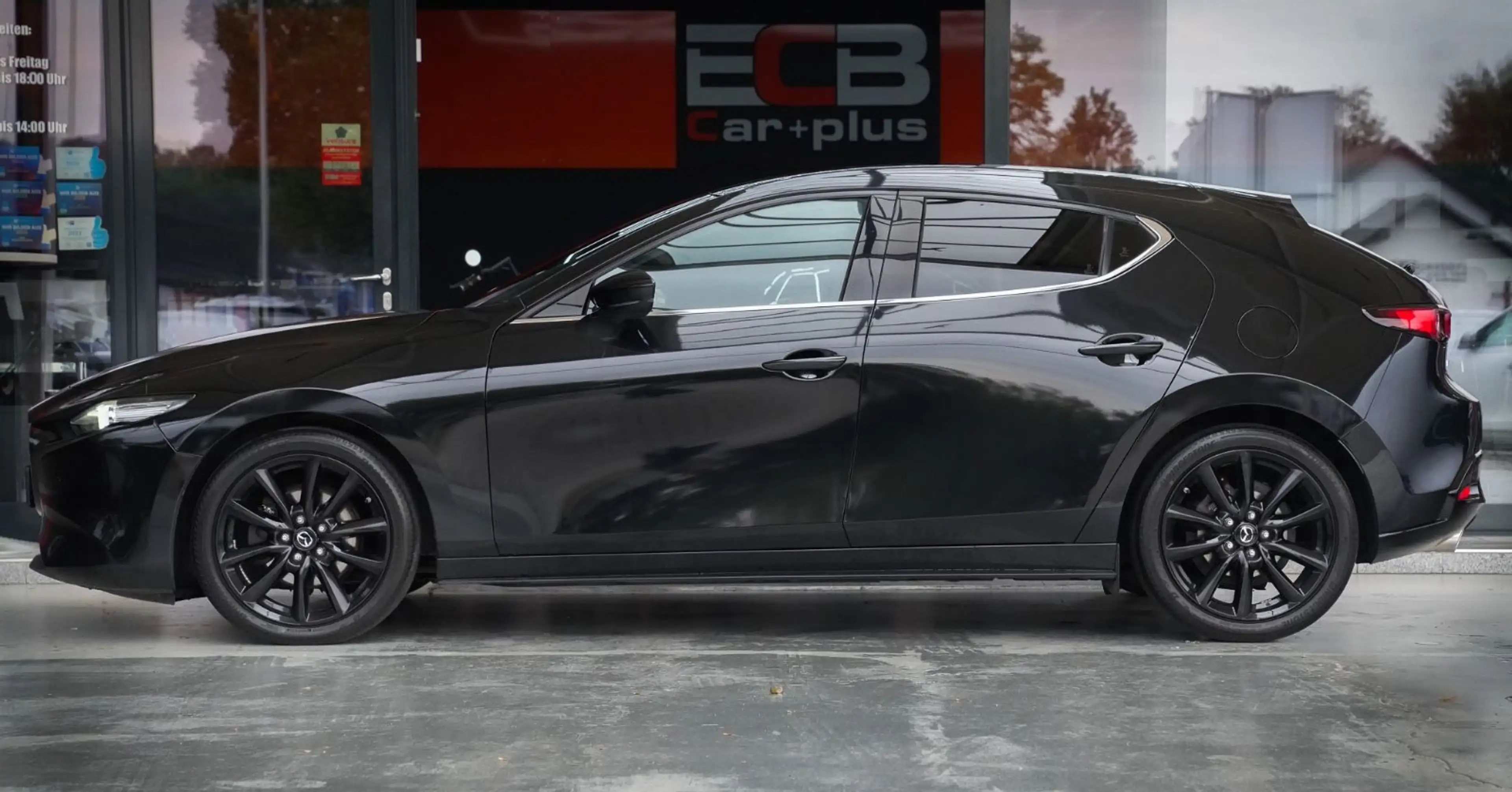 Mazda 3 Lim.  Selection *Temp./SHZ/Klimaaut.* — photo 3