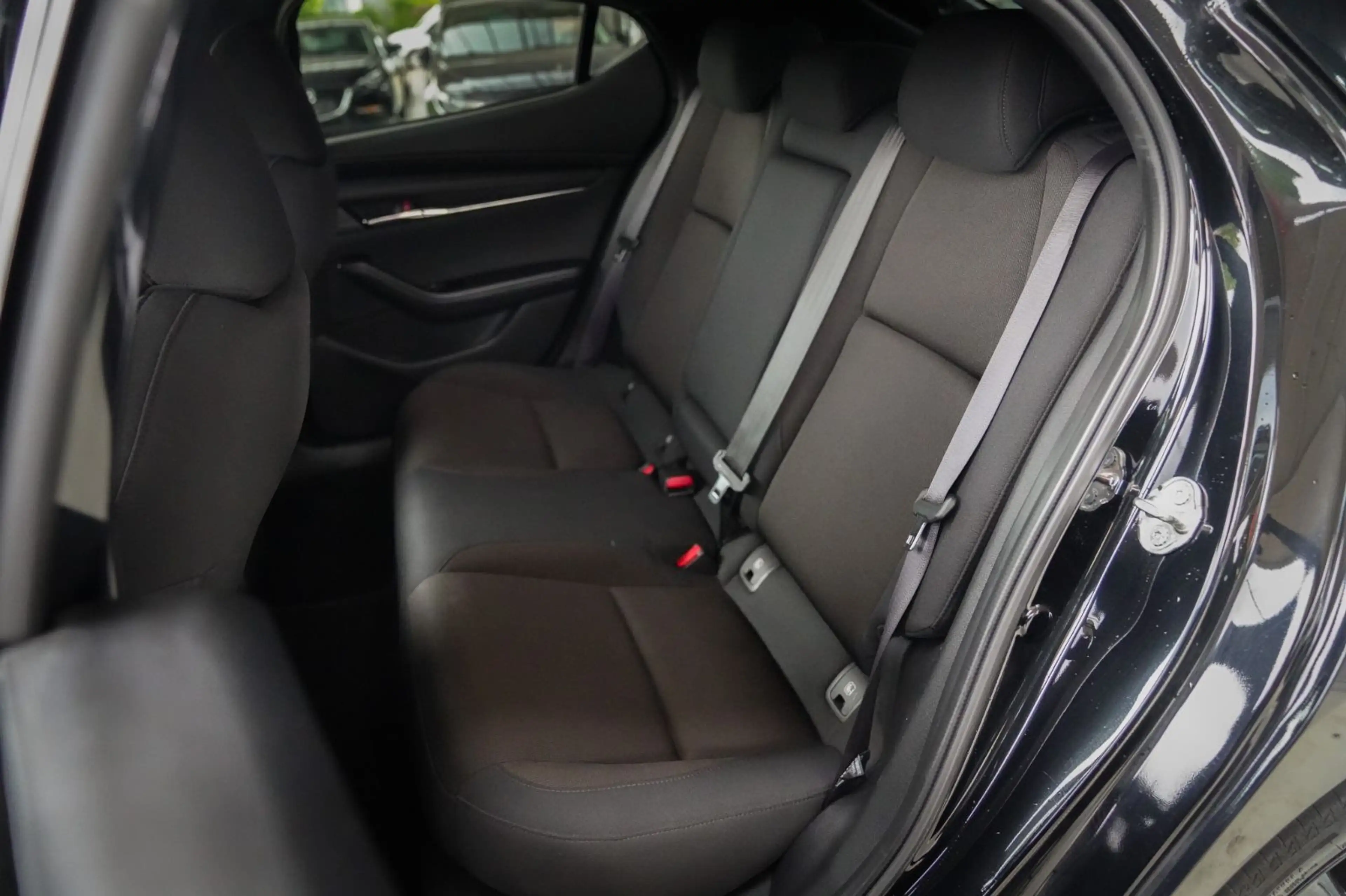 Mazda 3 Lim.  Selection *Temp./SHZ/Klimaaut.* — photo 14