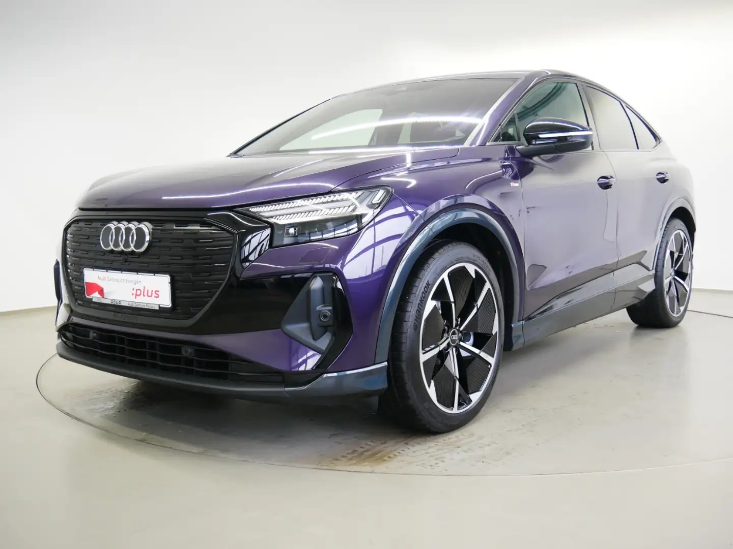 Audi Q4 e-tron Q4 Sportback 45 e-tron quattro S line MATRIX AHK P Violett - 2