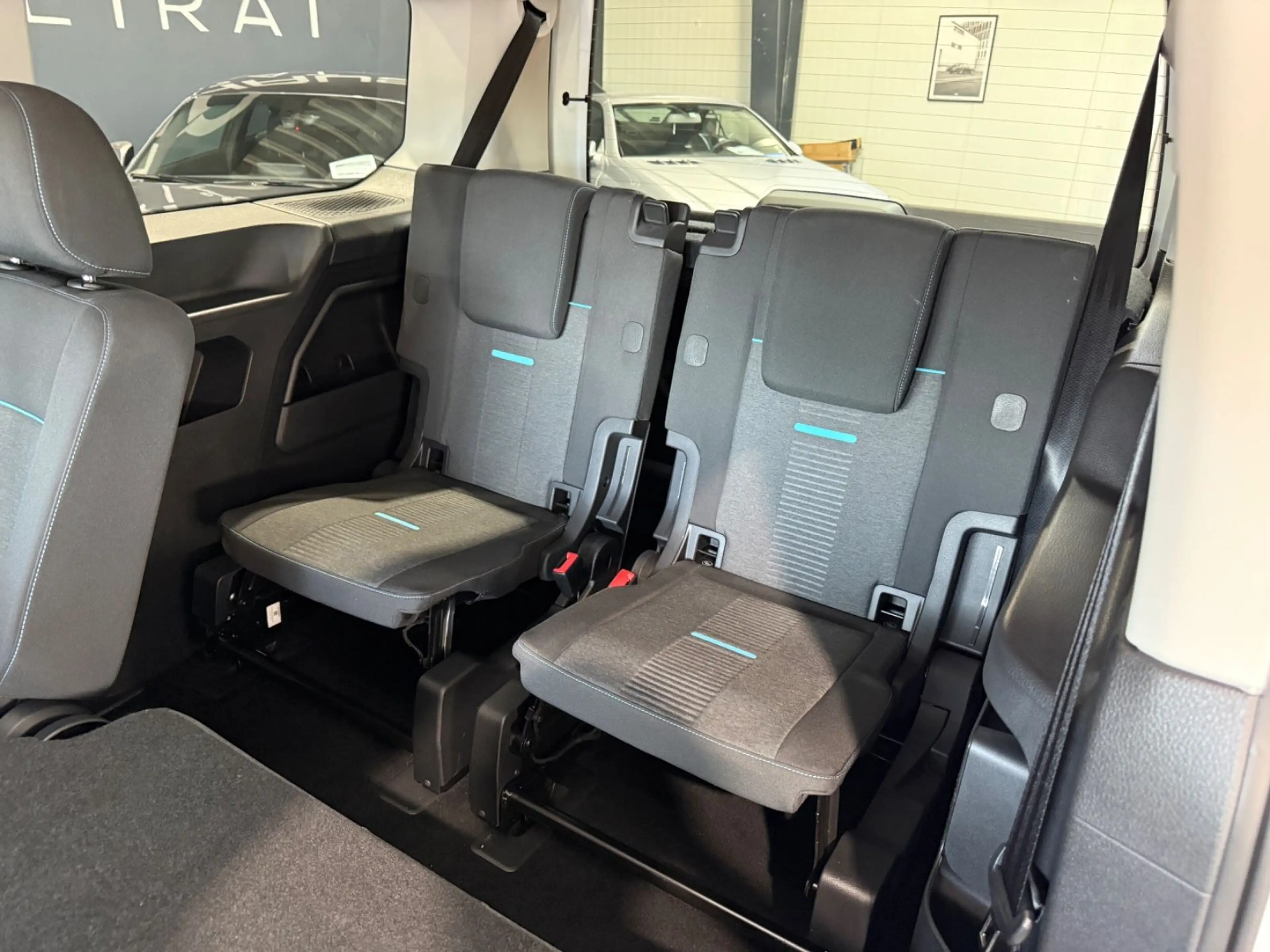 Ford Grand Tourneo Active 1HD/Panorama/7-Sitz/ACC — photo 10