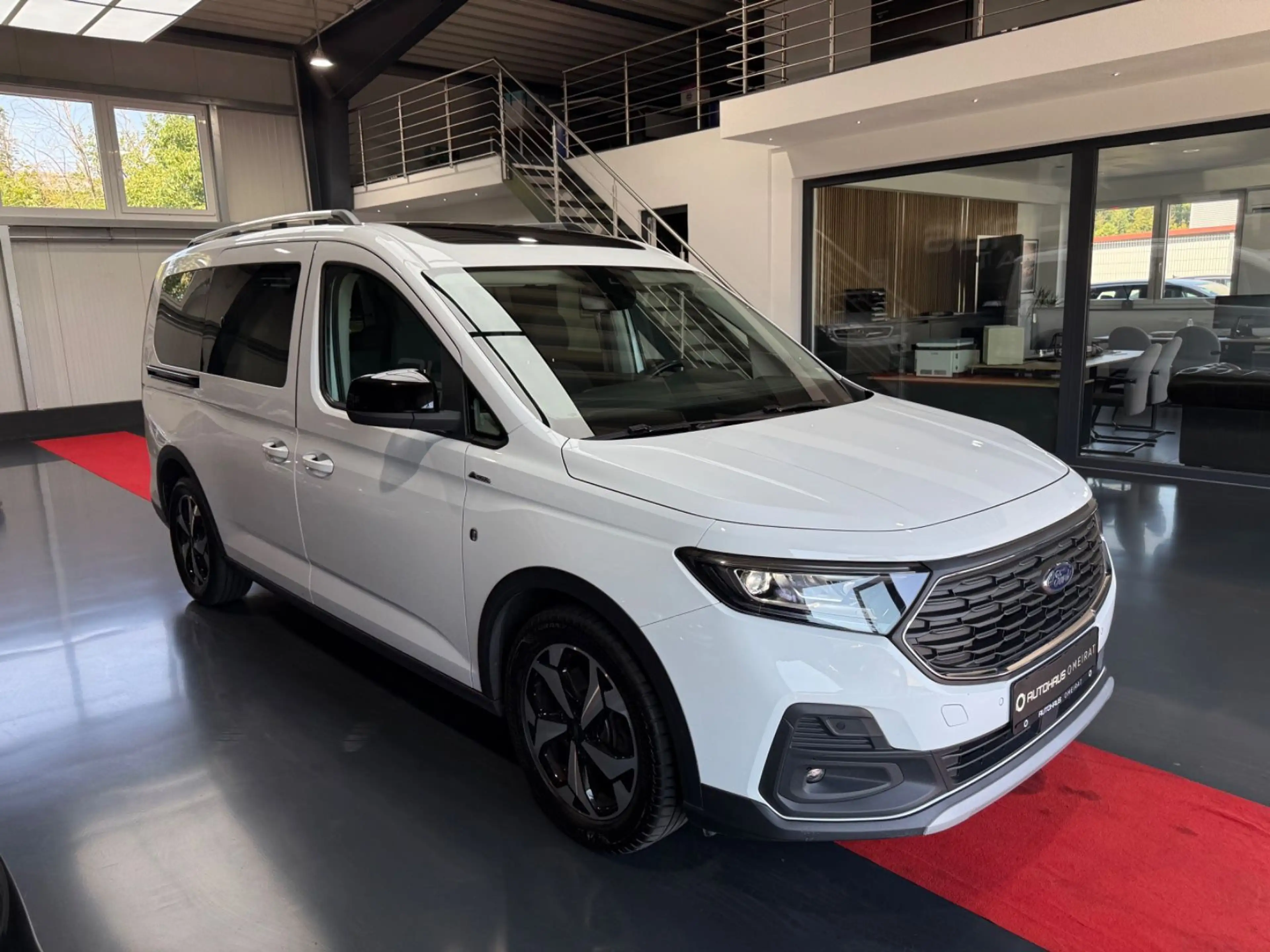 Ford Grand Tourneo Active 1HD/Panorama/7-Sitz/ACC — photo 3