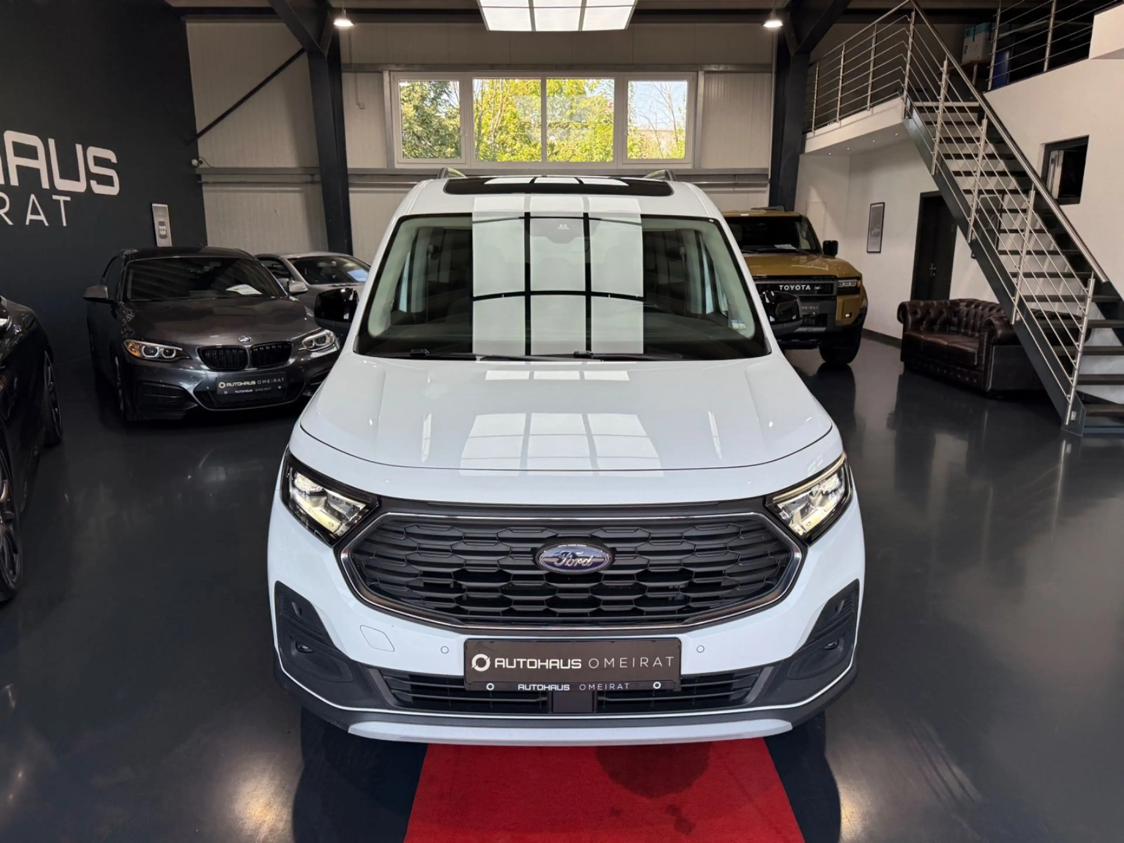 Ford Grand Tourneo Active 1HD/Panorama/7-Sitz/ACC — photo 2