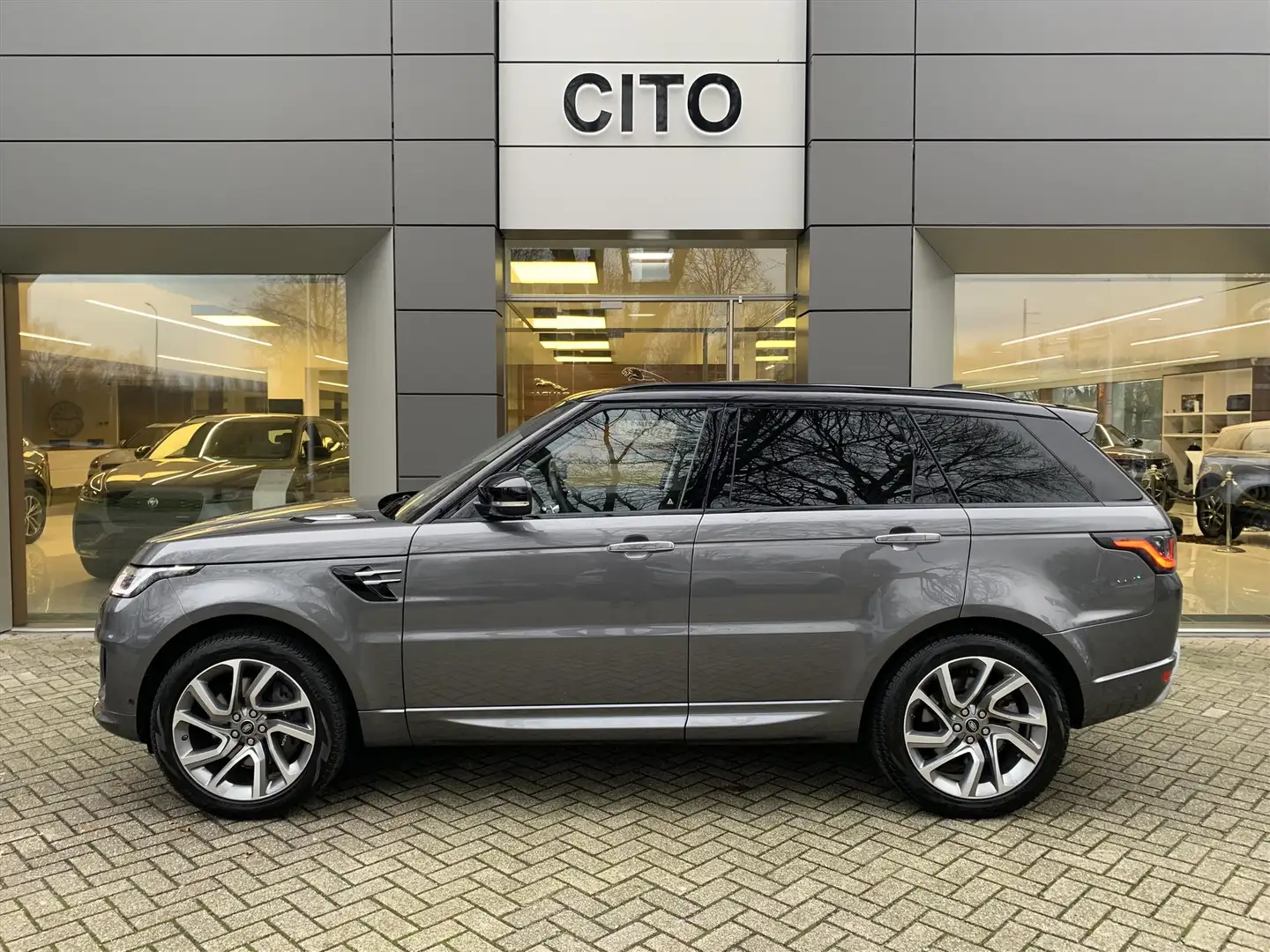 Land Rover Range Rover Sport SDV6 306PK Autobiography Dynamic - 7 Persoons! Grijs - 2
