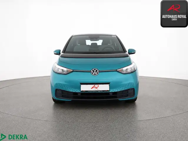 Volkswagen Id.3 view 7
