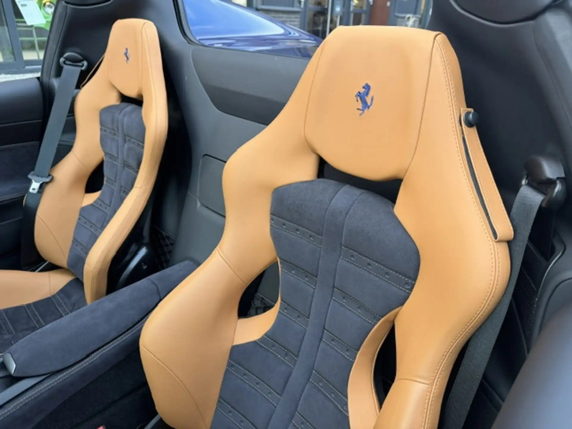 페라리 812 6.5 V12 2020 파랑 사진 6