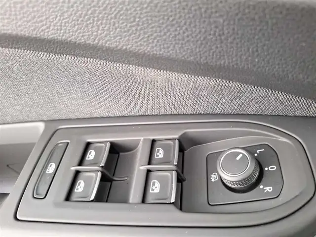Volkswagen Golf view 15