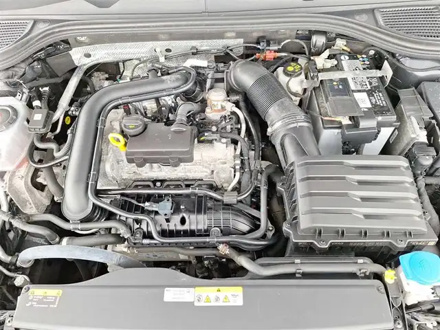 Volkswagen Golf view 22