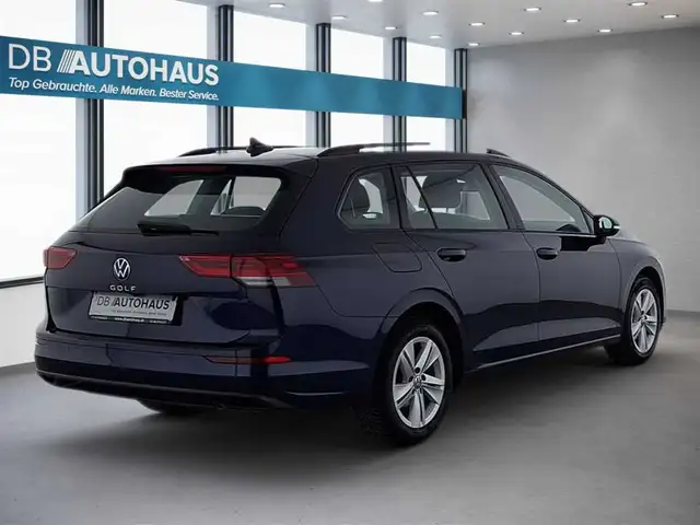 Volkswagen Golf view 4