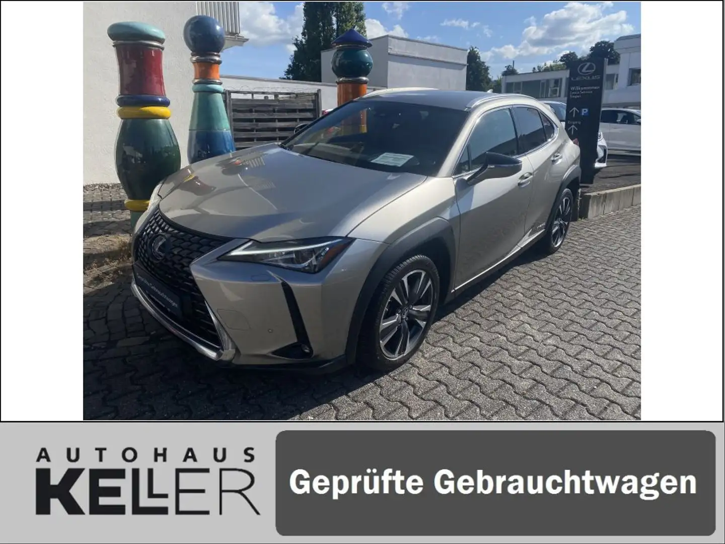 Lexus UX 250h Style Edition - 1