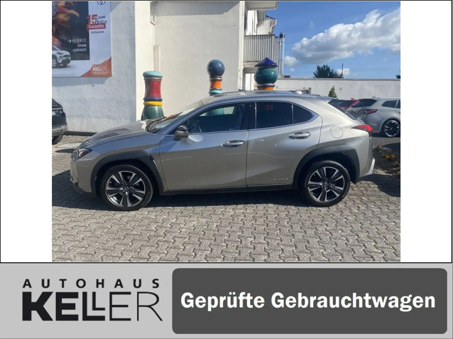 Lexus UX 250h Style Edition - 2