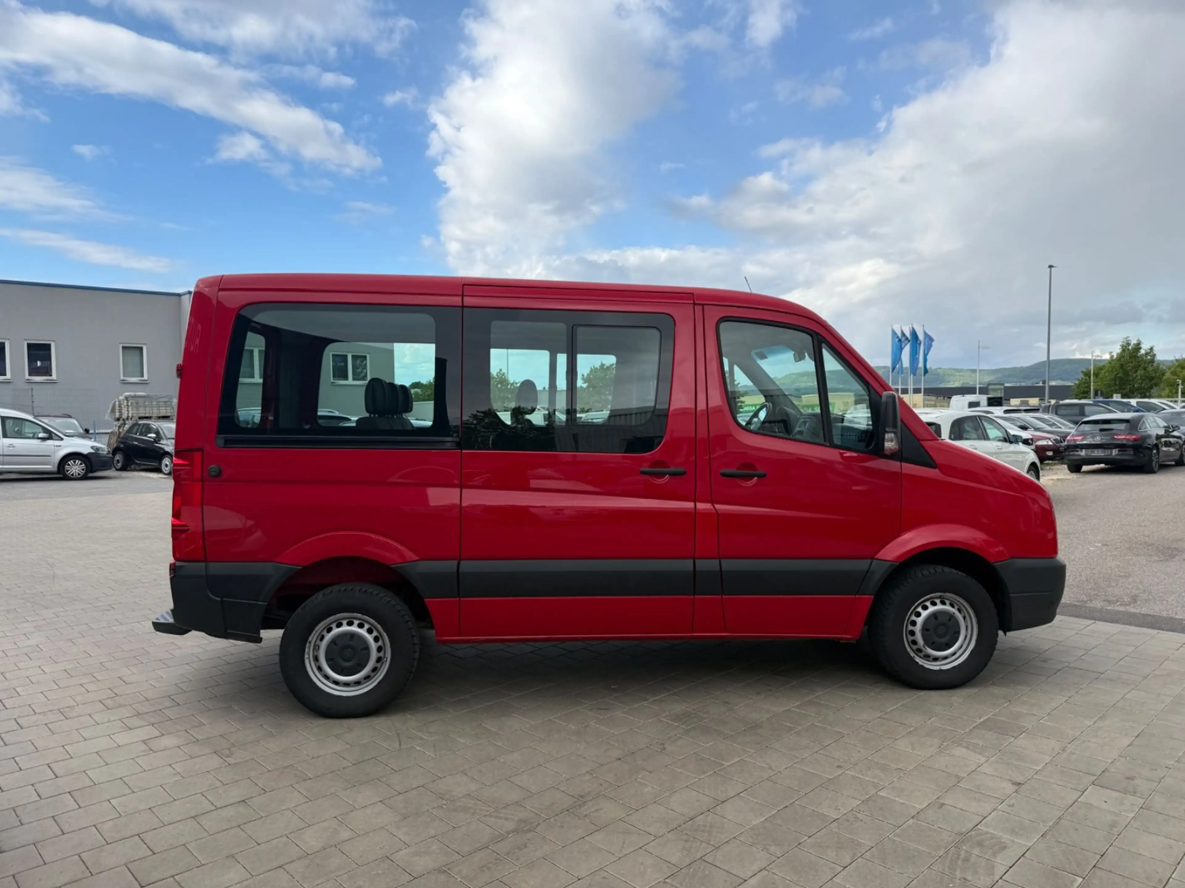 Volkswagen Crafter Kombi 35 kurz L1H1 9-Sitz/1-HD/Klima/PDC — photo 4