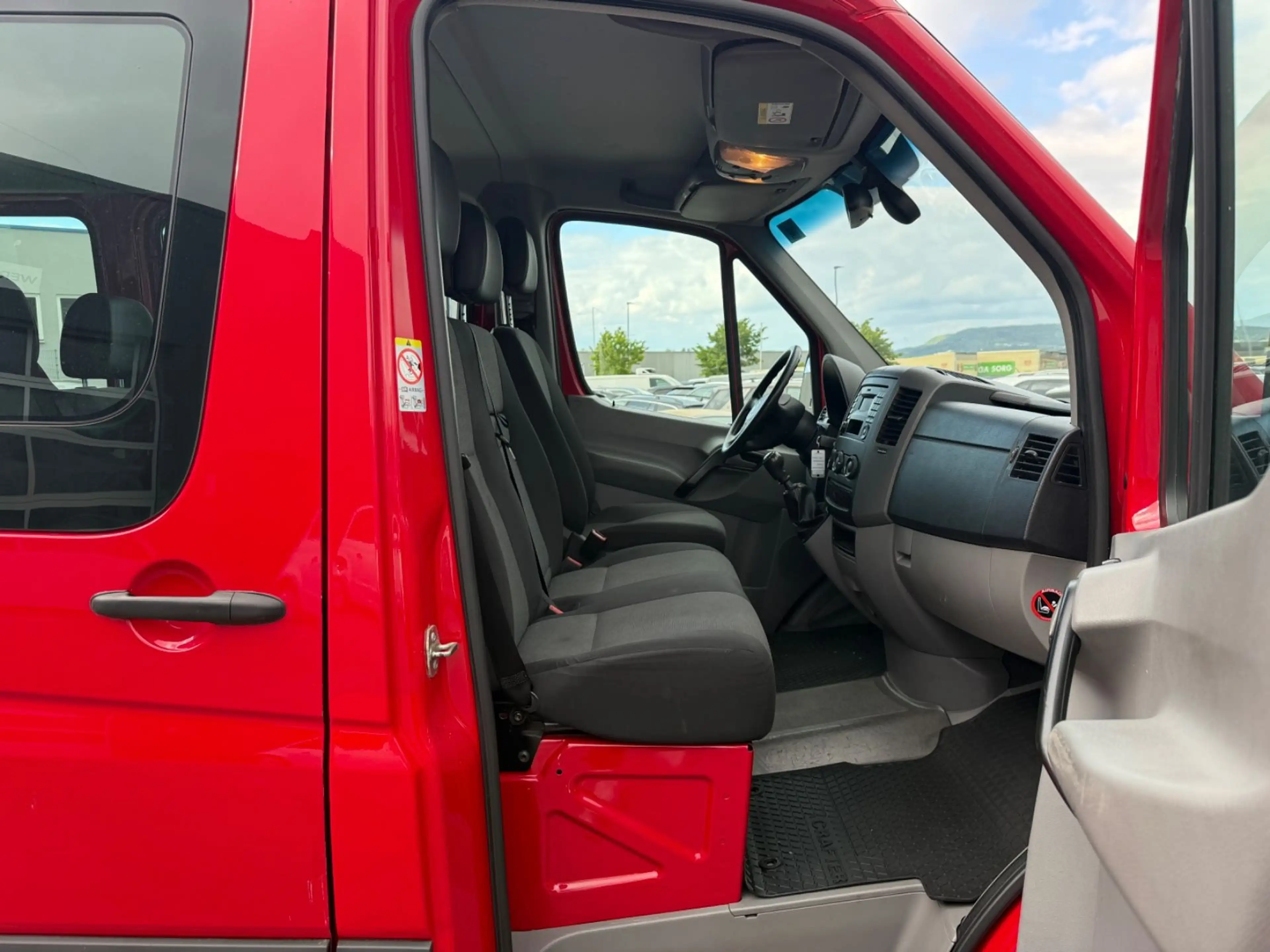 Volkswagen Crafter Kombi 35 kurz L1H1 9-Sitz/1-HD/Klima/PDC — photo 13