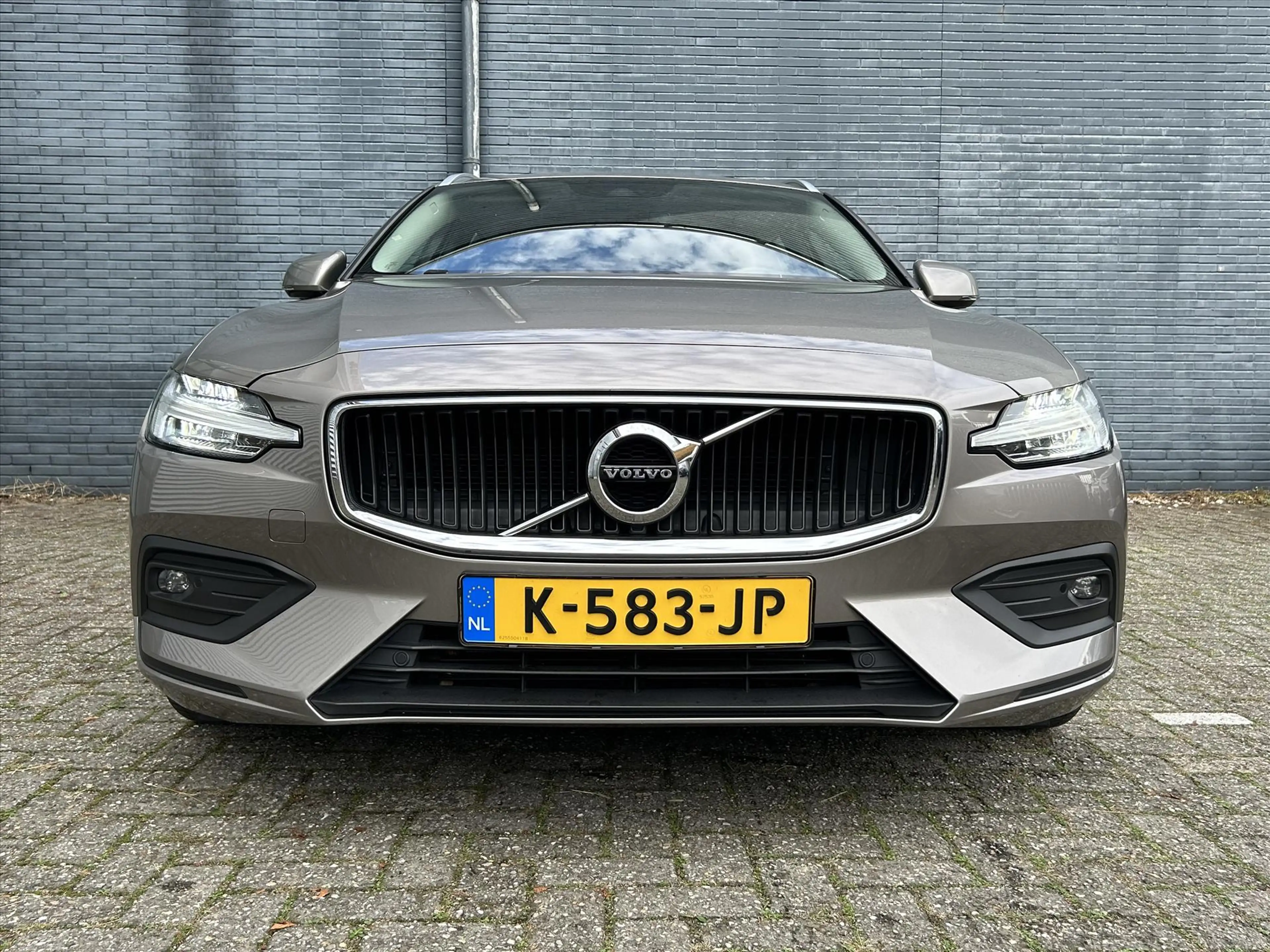 Volvo V60 B3 163pk Automaat Mild Hybrid Business Pro | Harma — photo 9