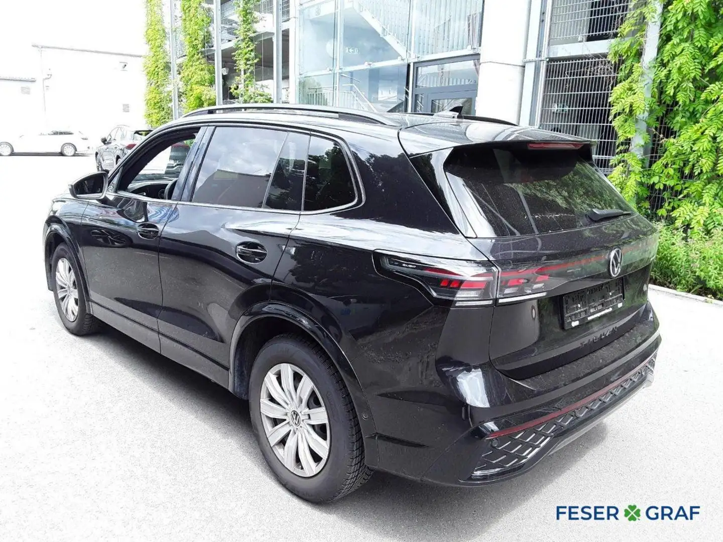 Volkswagen Tiguan 1.5 eTSI R-Line BlackStyle DSG IQ-Light / AreaView Schwarz - 2