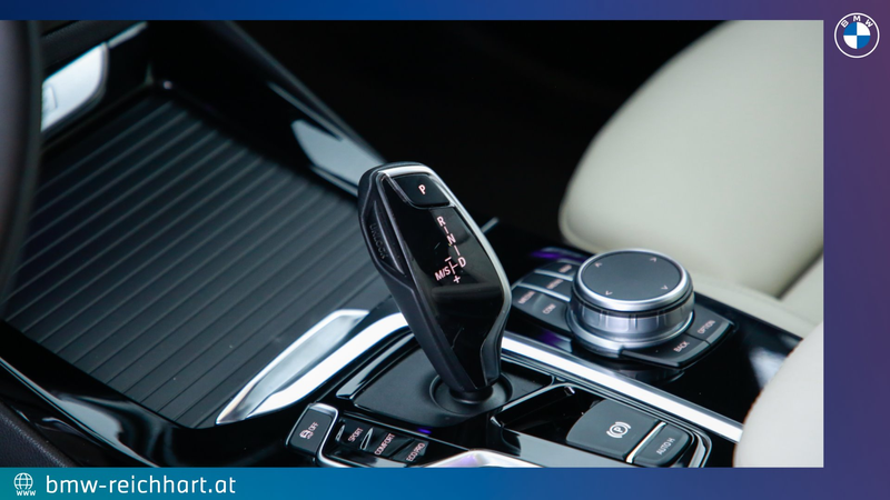 BMW X3 xDrive30e — photo 9