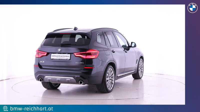 BMW X3 xDrive30e — photo 3