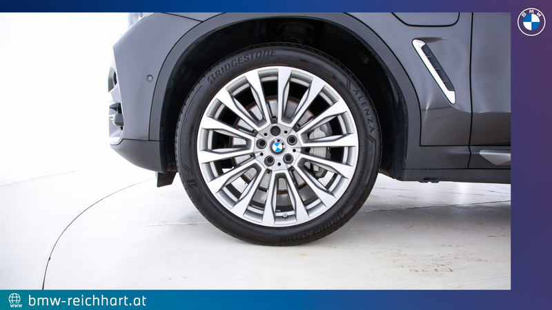 BMW X3 xDrive30e — photo 14