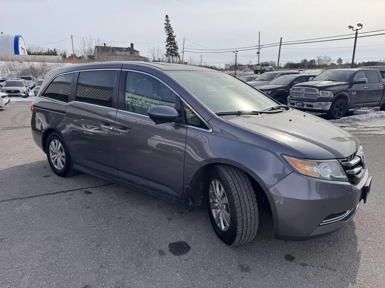 Honda Odyssey снимка Honda Odyssey