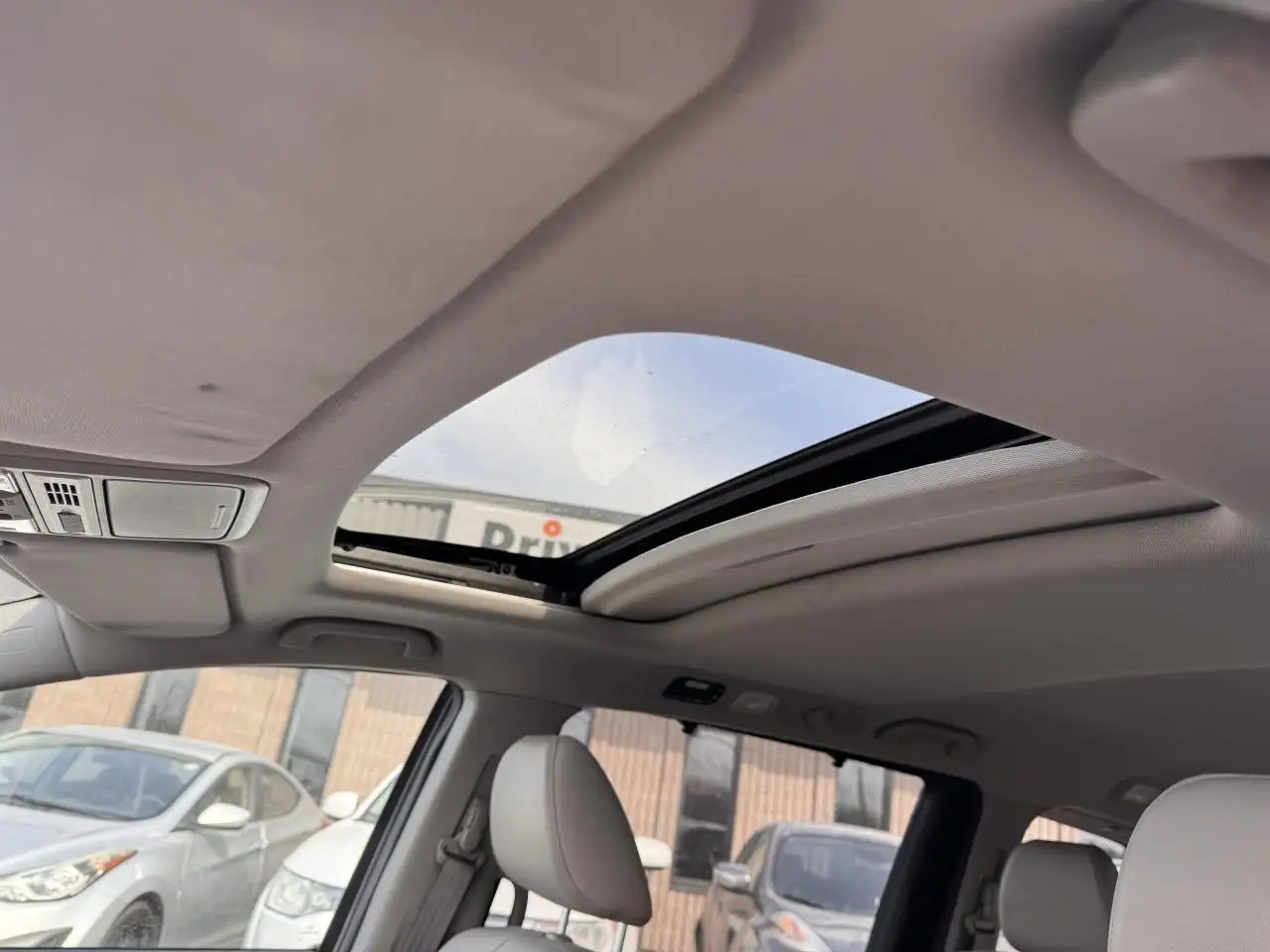 Honda Odyssey снимка Honda Odyssey