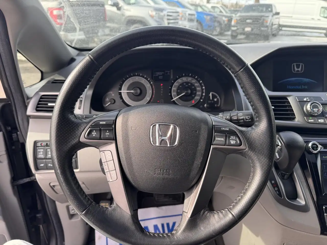 Honda Odyssey снимка Honda Odyssey