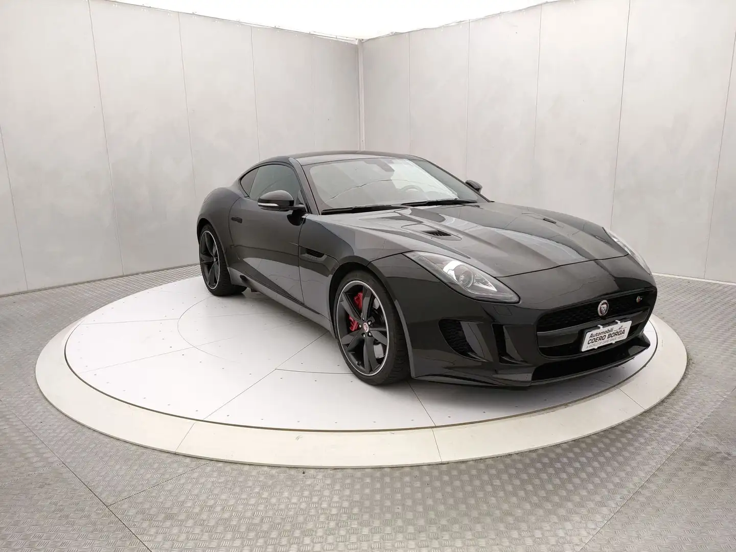 Jaguar F-Type F-Type 3.0 V6 aut. AWD Coupé S Zwart - 1