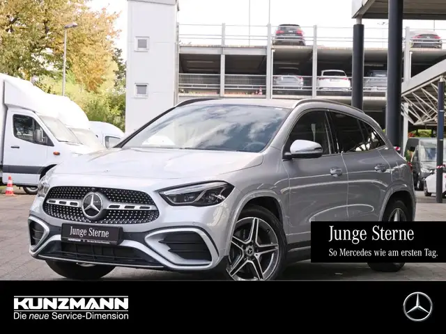 Mercedes-Benz GLA 220 d 4M AMG Distronic MBUXNavi 360° Panorama