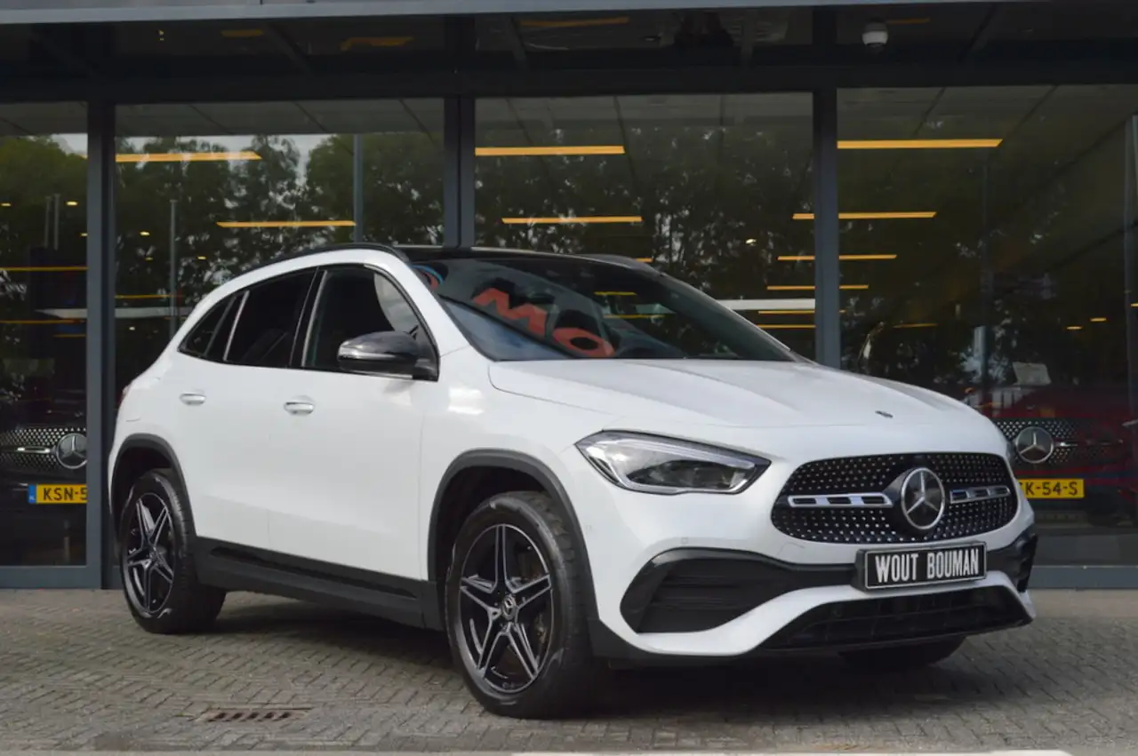 Mercedes-Benz GLA e AMG Multibeam Panorama Memory Distronic Head-Up, миниатюра 3