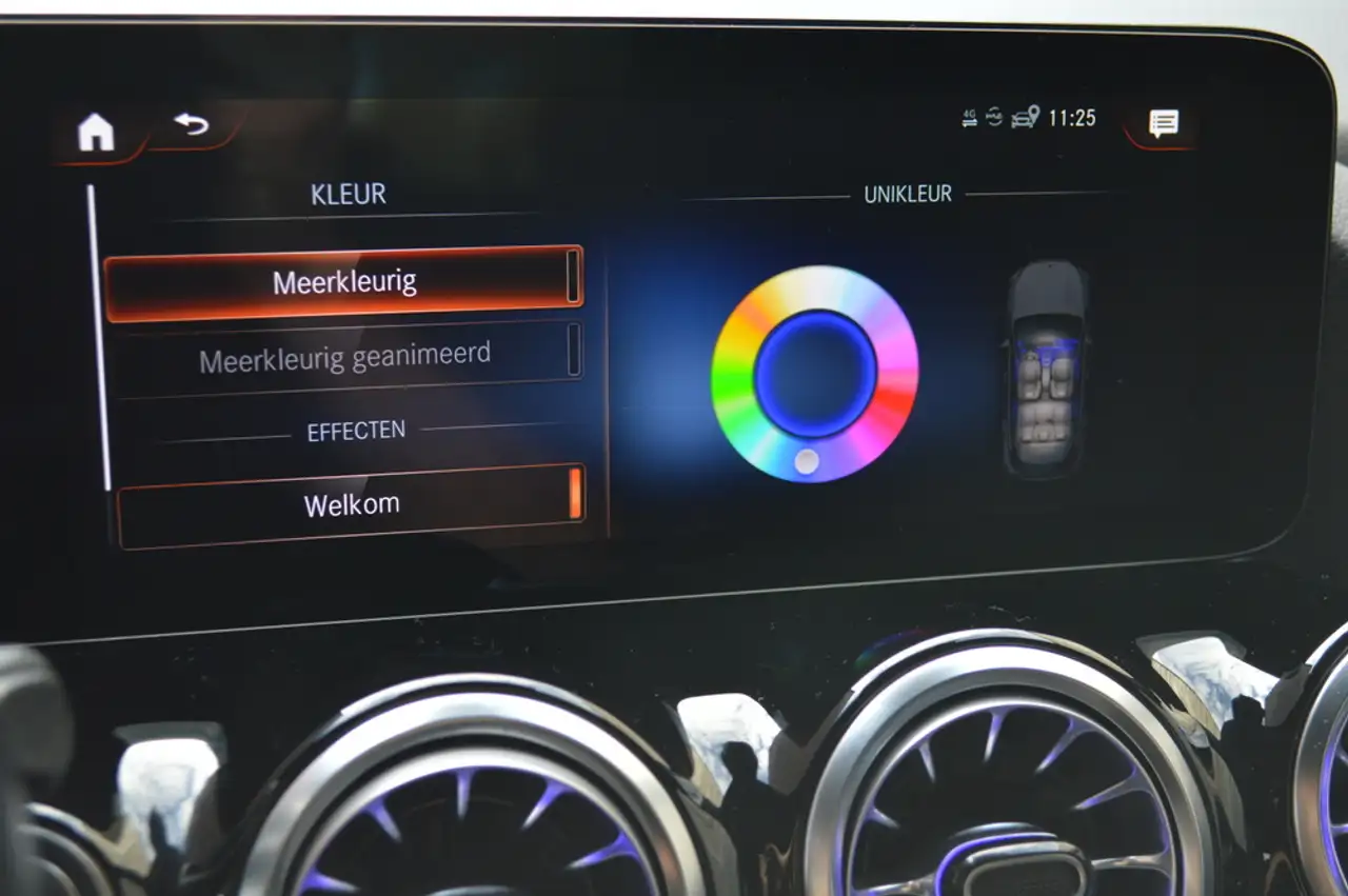 Mercedes-Benz GLA e AMG Multibeam Panorama Memory Distronic Head-Up, миниатюра 25