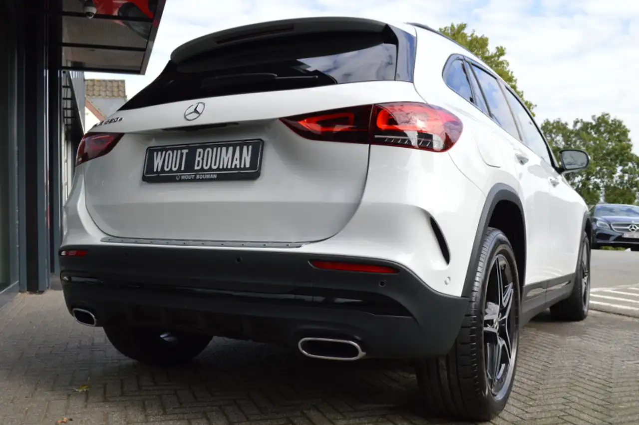 Mercedes-Benz GLA e AMG Multibeam Panorama Memory Distronic Head-Up, миниатюра 6