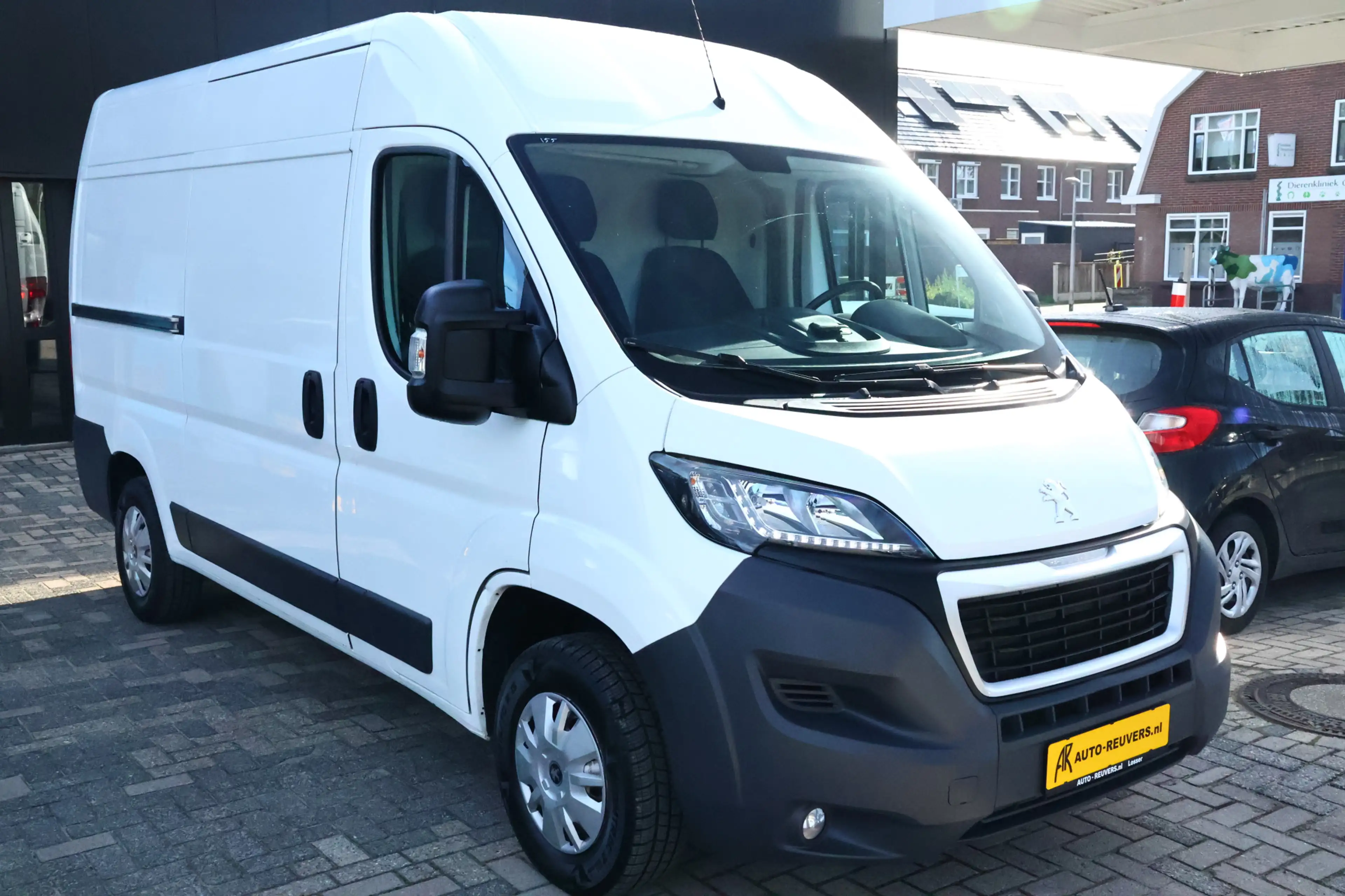 Peugeot Boxer 330 2.0 BlueHDI L2H2 Pro Navigatie / Camera / Trek — photo 5