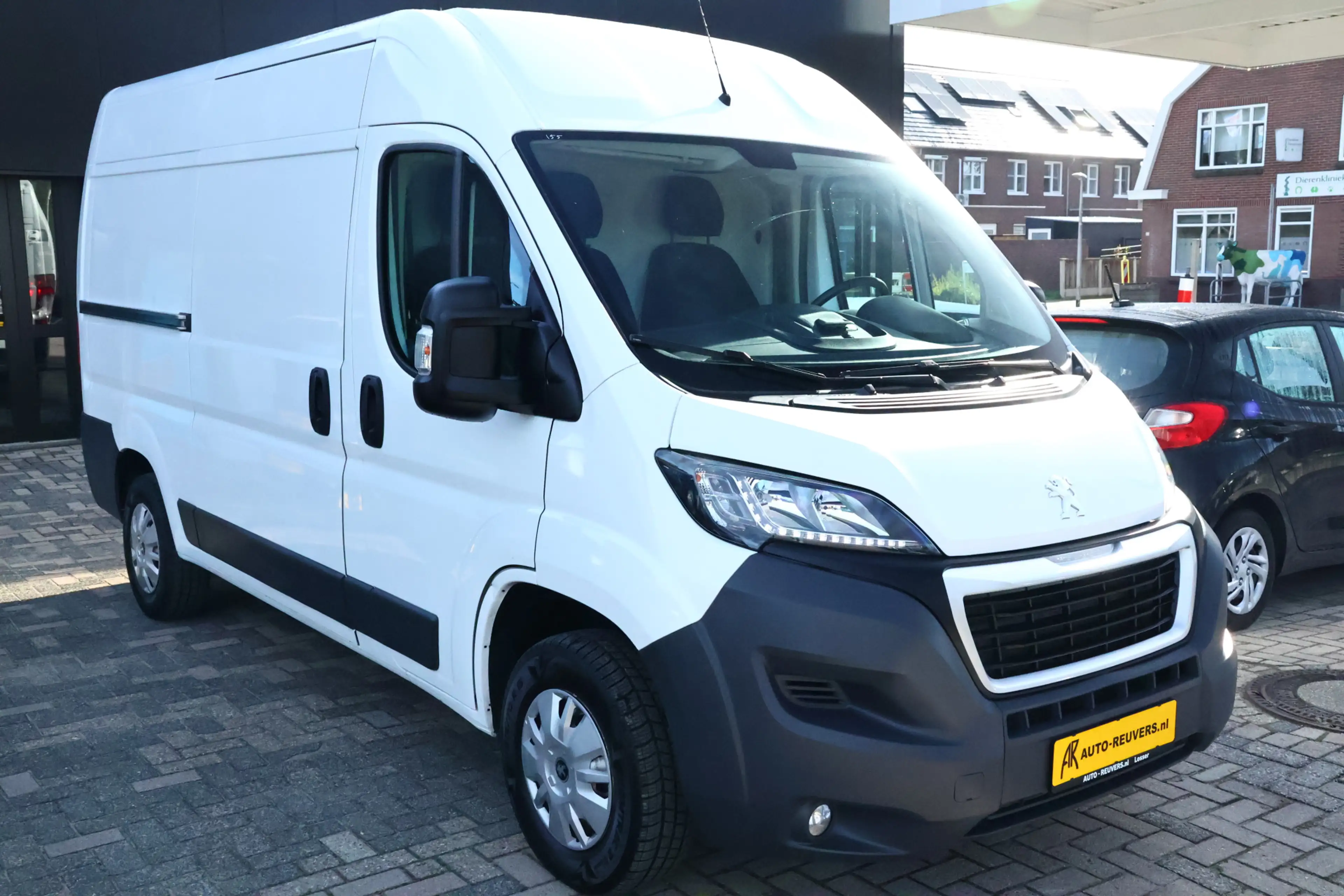 Peugeot Boxer 330 2.0 BlueHDI L2H2 Pro Navigatie / Camera / Trek — photo 6